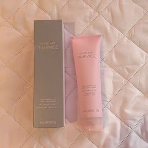 Age minimize 3D 4-1 cleanser